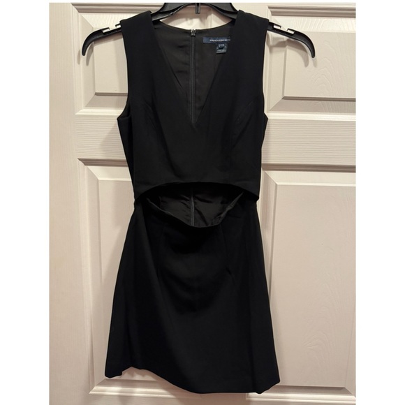 French Connection 🫐 Black Sleeveless Cut Out Sexy Party Mini Dress Size 0 - Picture 3 of 11